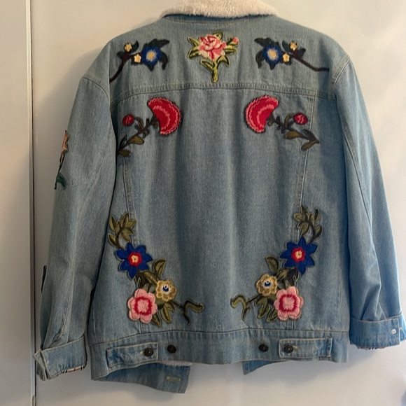 Central Park west denim jacket with fur and embroidery - Picture 7 of 7